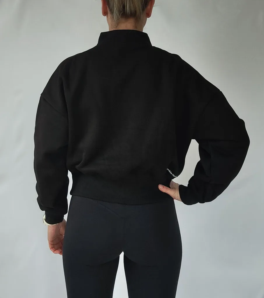 LAURA_SWEATER_BLACK_BACK2.webp