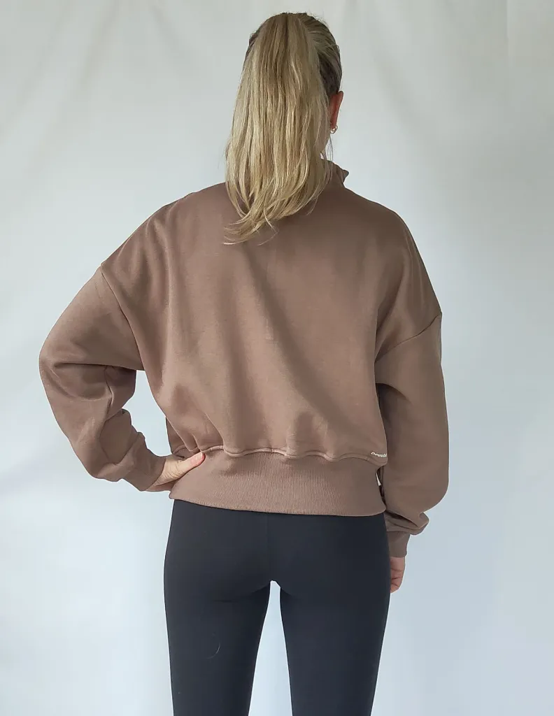 LAURA_SWEATER_BROWN_BACK1.webp