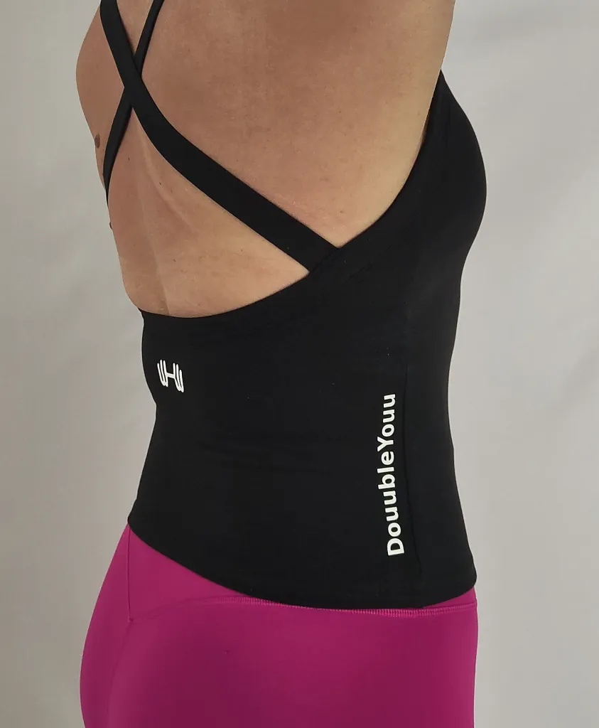 ELLEN_TOP_BLACK_DETAIL.webp