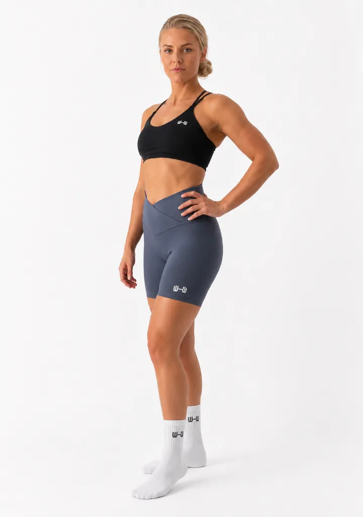 BETTY_MIDNIGHTMIST_SIDE_LEFT_V03.webp