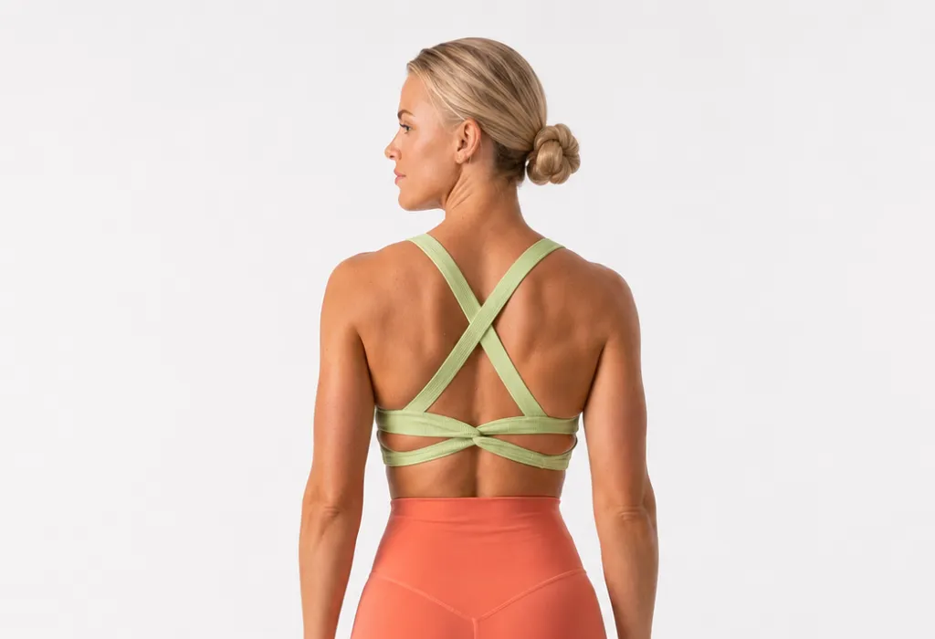 BETTY_PEACH_BACK_HEADTOSIDE_ZOOM.webp