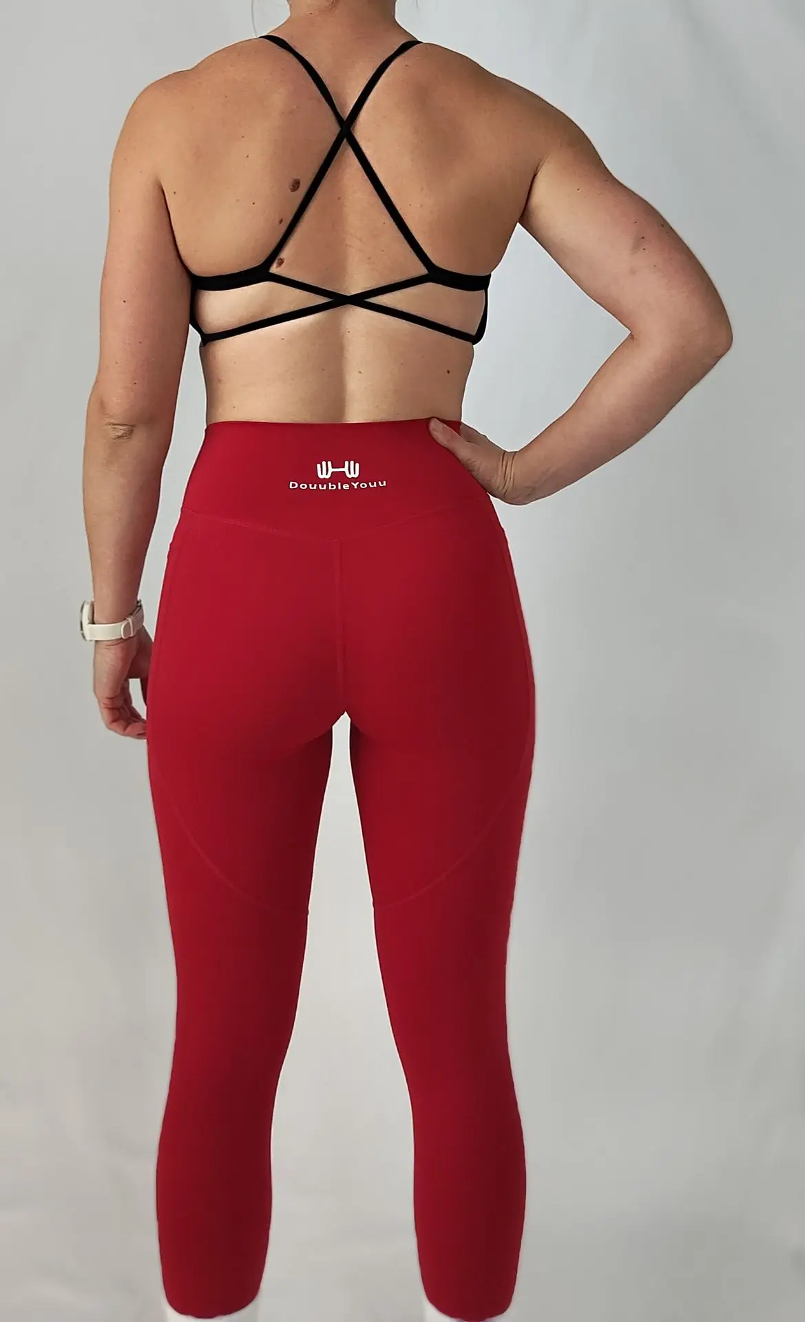 CINDY_RED_LEGGING_BACK.webp