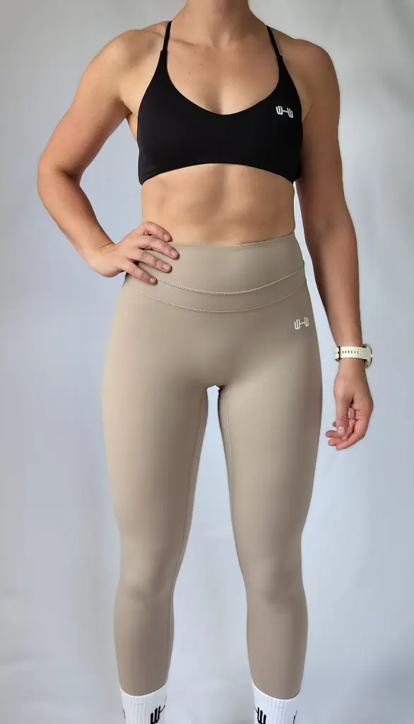HELEN_BEIGE_LEGGING_FRONT.webp