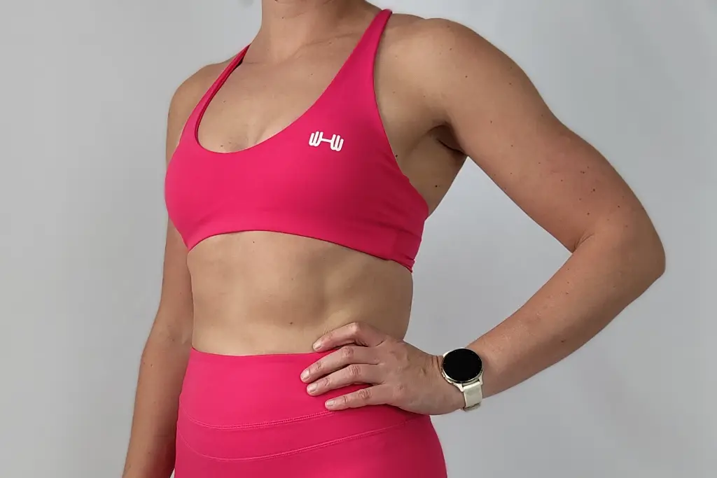 HELEN_PINK_SHORT+BRA_SIDE ZOOMED.webp